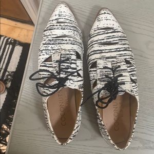 Black & White Pointed Toe Cutout Oxford Flats